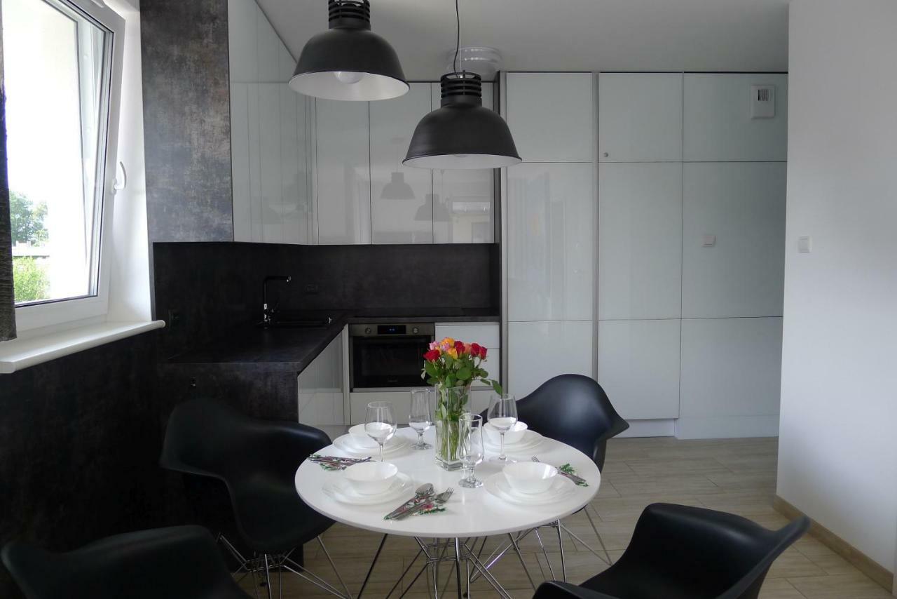 Impresja 42 Apartament Z Garazem Kołobrzeg Esterno foto