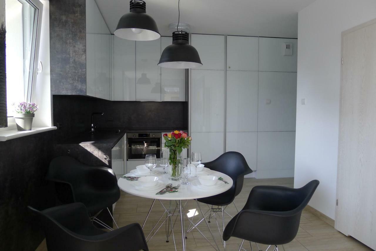 Impresja 42 Apartament Z Garazem Kołobrzeg Esterno foto