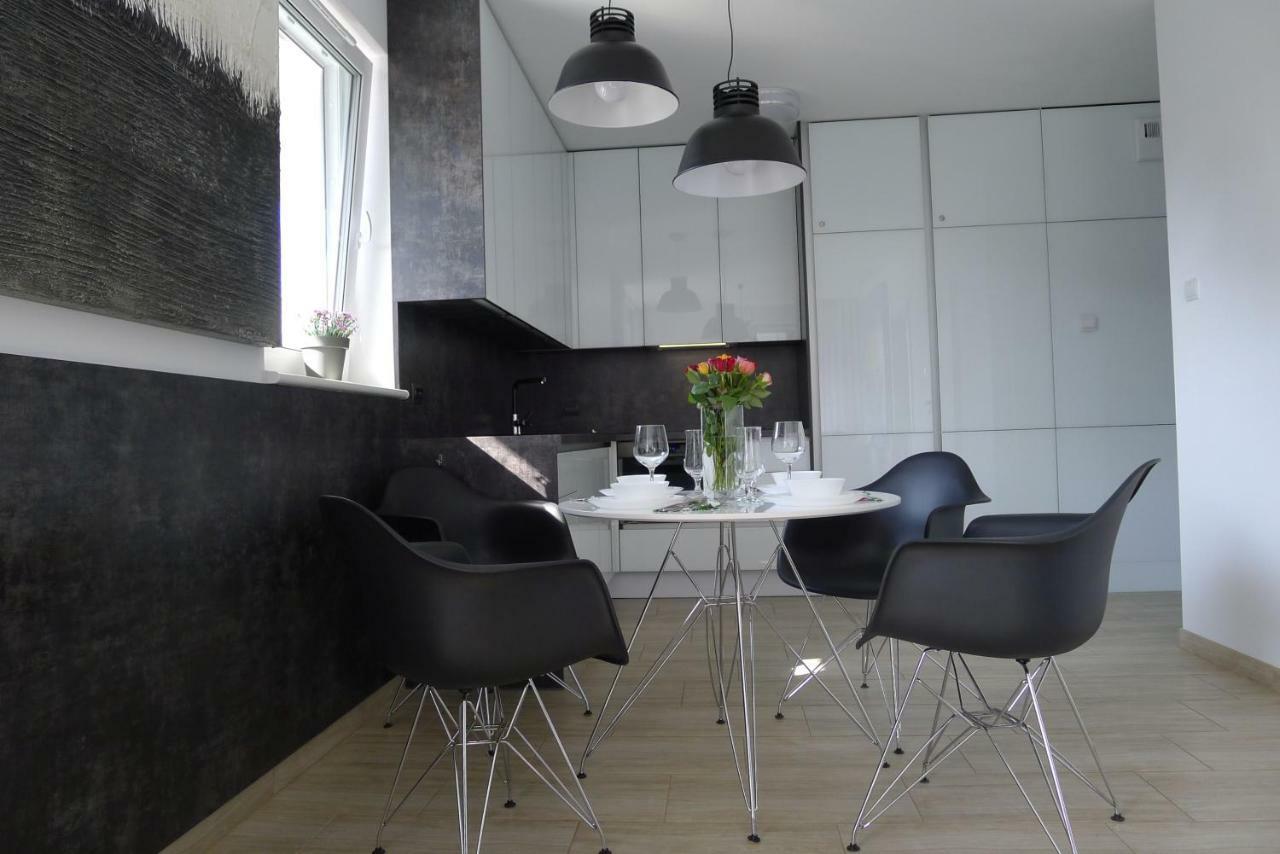 Impresja 42 Apartament Z Garazem Kołobrzeg Esterno foto