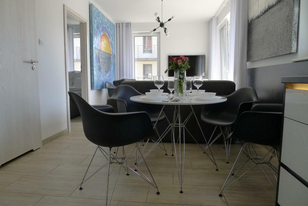 Impresja 42 Apartament Z Garazem Kołobrzeg Esterno foto